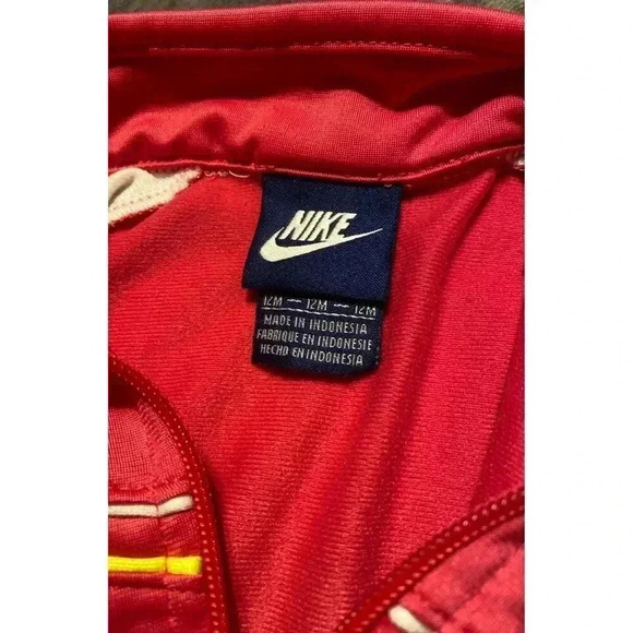 Girls 12 month Nike pink tracksuit jacket and pants - Picture 7 of 7